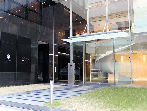 CHIA KISS チアキス