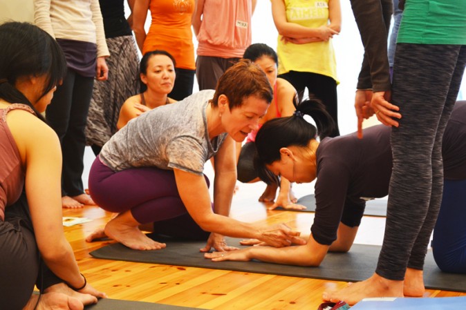 逆転ポーズは基礎の集大成！【vol.１集中力を高める逆転ポーズ】11/13