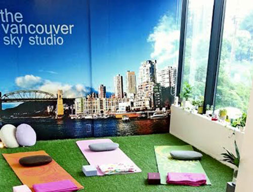 The VANCOUVER SKY STUDIO ザ・バンクーバースカイスタジオ
